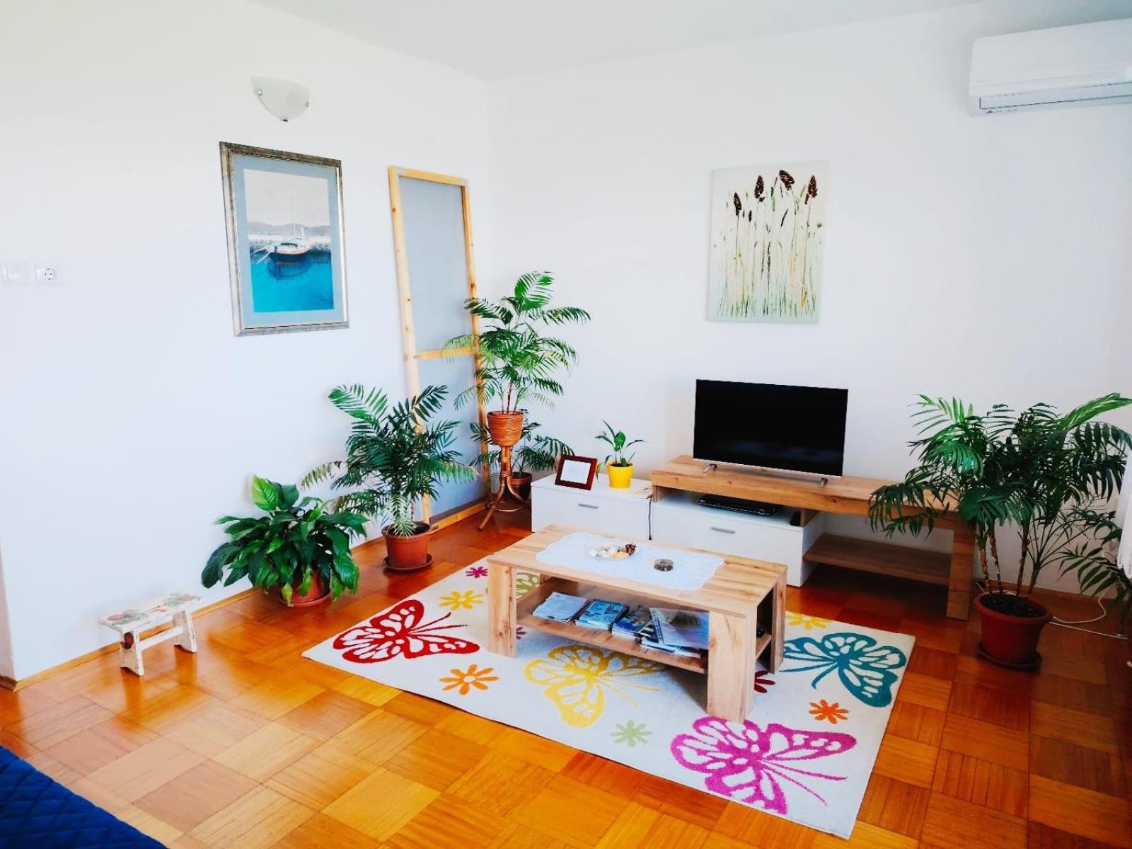 Forest Heritage Apartment Hreljin Exterior photo